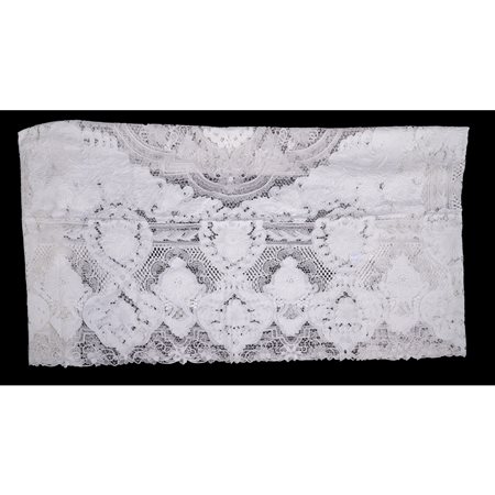 COPRILETTO in lino nei toni del bianco ricamato a mano