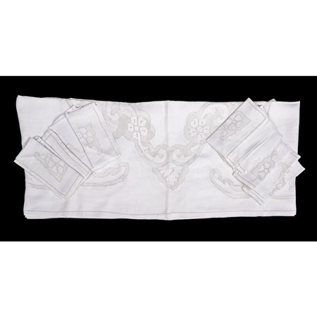 TOVAGLIA con dodici tovaglioli in lino dei toni del bianco