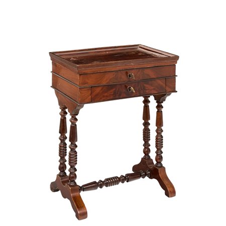 TAVOLINO da lavoro in mogano