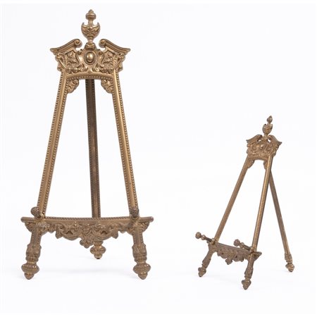 DUE CAVALLETTI da tavolo