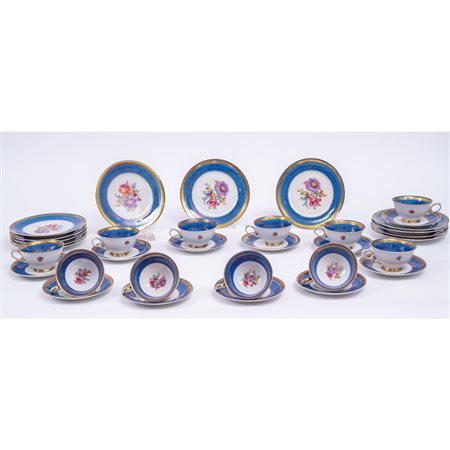 SERVIZIO DA THE in porcellana