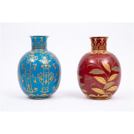 DUE VASI IN PORCELLANA BIGELOW KENNARD & CO.