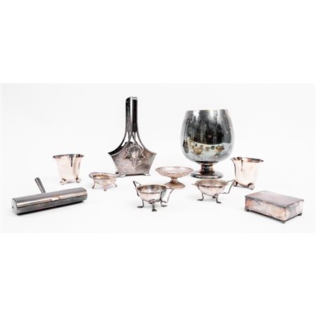 OGGETTISTICA VARIA IN METALLO ARGENTATO