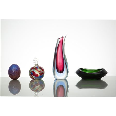 MAESTRI MURANESI, Vaso, fermacarte, mela e posacenere