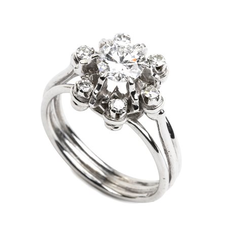 Anello vintage con diamanti  