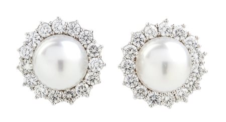 Orecchini in oro, perle austaliane e diamanti