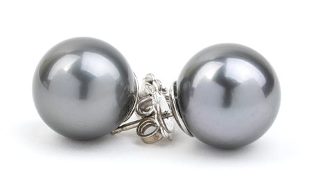 Paio di orecchini in oro e perle Tahiti 