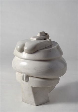 Pietro Cascella (Pescara, 1921 - Roma, 2008) Donna Marmo, cm. 32x28x27 Firma...