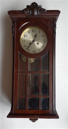 Orologio a pendolo da parete in legno con meccanismo Kienzle cm.90x36x18