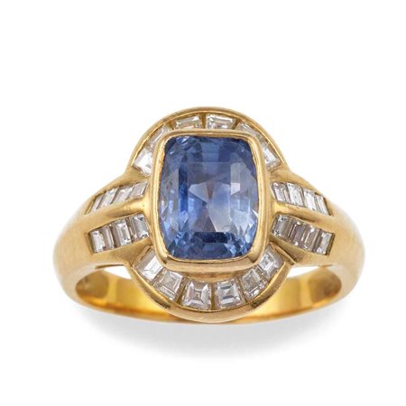 Anello con zaffiro Sri Lanka ct 4.30 circa e diamanti, nessuna indicazione di trattamento termico