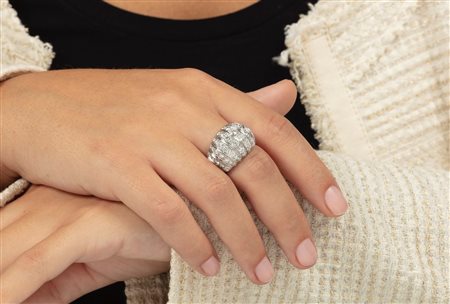 Anello con diamanti taglio brillante