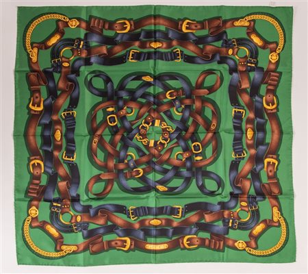 GUCCI Foulard in seta sui toni del verde e marrone. Cm 87x87. Composizione:...