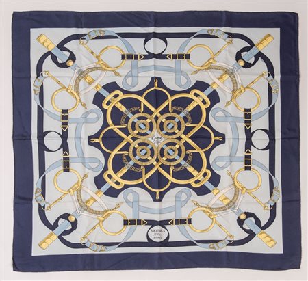HERMÈS Foulard in seta "Eperon D'or" by Henri D' Origny. Cm 89x85....