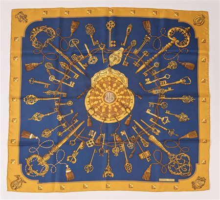 HERMÈS Foulard in seta "Les Clefs" by Caty Latham, 1980. Cm 89x87. Reca firme...