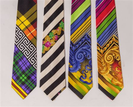 GIANNI VERSACE Lotto composto da quattro cravatte in seta di diversi colori e...