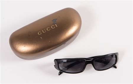 GUCCI Occhiali da sole. Recano marchi GUCCI made in Italy e codice di...