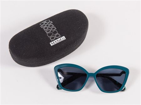 MAX&Co Occhiali da sole. Recano marchi Max&Co e codice di riferimento 339/S...