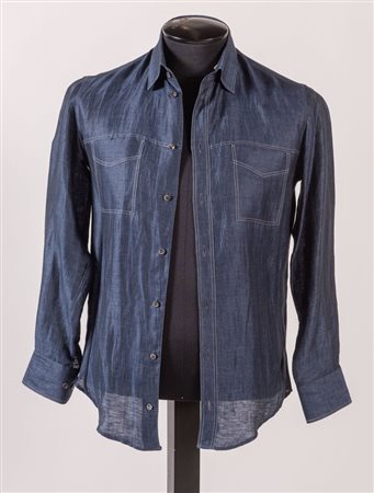 GIORGIO ARMANI Camicia in seta e lino sui toni del blu. Riporta taglia 38....