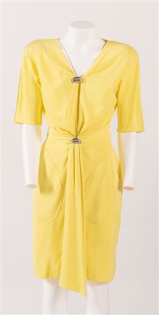 THIERRY MUGLER Abito di media lunghezza in seta color giallo con spalline...