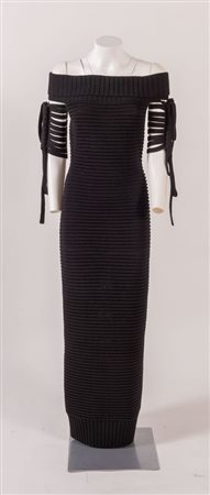 CHANEL Abito lungo nero realizzato in cotone lavorato a maglia a coste con...