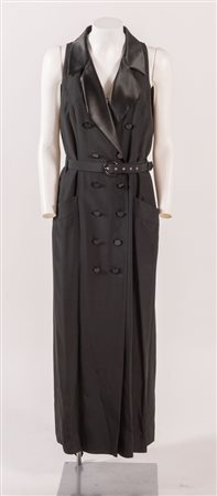 YVES SAINT LAURENT Variation Abito lungo nero smanicato con cintura. Riporta...