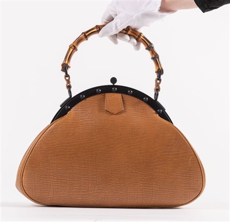 GUCCI Borsa in pelle lavorata marrone con manico in bamboo e dettagli in...