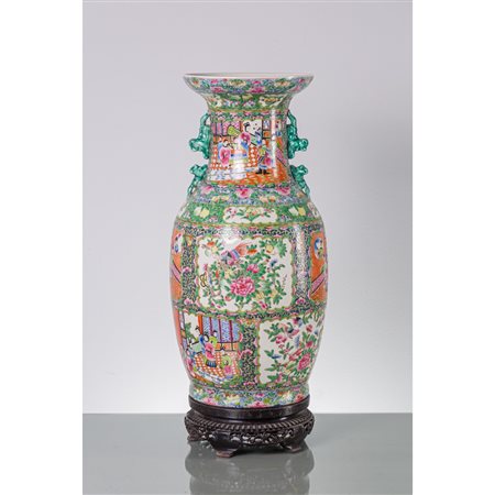 MANIFATTURA CINESE DEGLI INIZI DEL XX SECOLO, Vaso canton