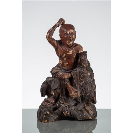 MANIFATTURA ORIENTALE DEL XVIII SECOLO, Scultura in legno