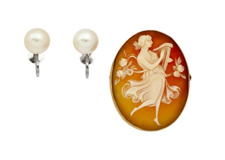 LOTTO DI DUE GIOIELLI