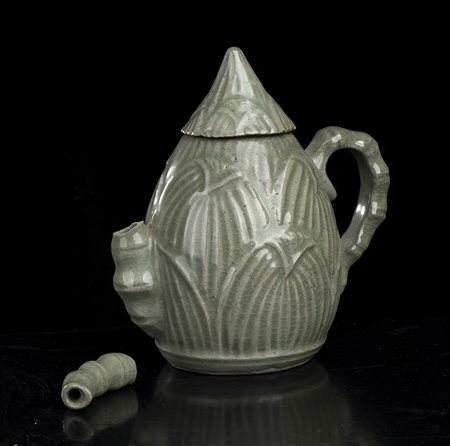 VERSATOIO IN CERAMICA CON INVETRIATURA CÉLADON
Corea, stile del periodo Goryeo