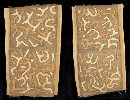 DUE TESSUTI CON DECORO ASTRATTO
Repubblica Democratica del Congo, XX secolo