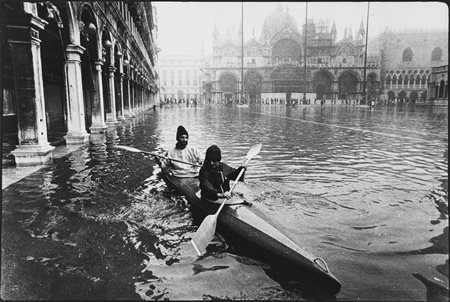 Dino Fracchia (1950)  - Acqua alta a Venezia, 1970s