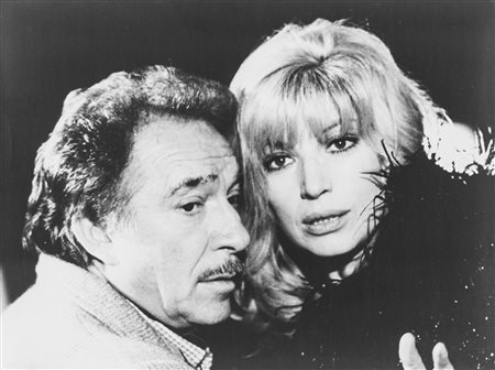 Anonimo - Ugo Tognazzi e Monica Vitti in "L'anatra all'arancia", 1975