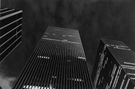 Lynn Saville (1950)  - Sixth Avenue, New York, 1990s