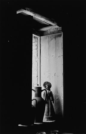 Ferdinando Scianna (1943)  - Giuseppe Mazziglia, La dama selvatica, 2011