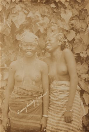  AUTORE NON IDENTIFICATO  - Ridendo e scherzando, primi anni del 900.
Stampa alla gelatina sali d'argento.