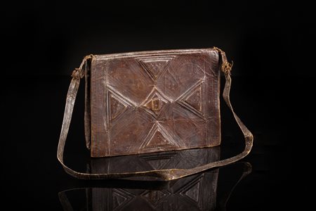  Tuareg - Sahara - Borsa portadocumenti.
Cuoio.
