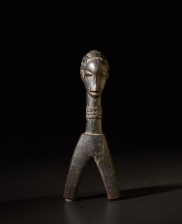  Guro - Costa d'Avorio - Puleggia da  telaio.
Legno duro a patina scura.
Segni d'uso.