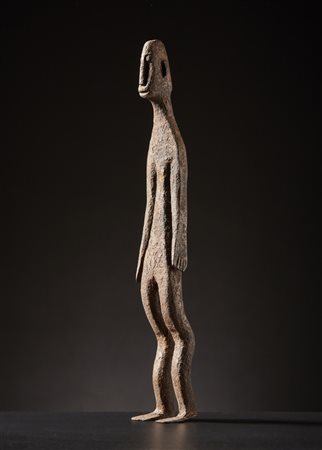  Dogon - Mali  - Figura  rituale antropomorfa.
Ferro. 
Segni d'uso.

.