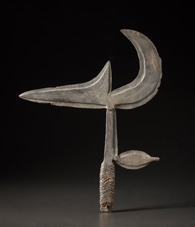  Ngbaka - Repubblica democratica del Congo - Coltello da lancio o Za.
Ferro e fibre.
Difetti e segni d'uso.