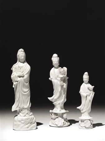 Tre statuine, Cina, sec. XIX-XX, in porcellana blanc de Chine, raffiguranti...