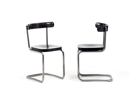Mart Stam Coppia di sedie. Produzione Thonet, Vienna, prima metà secolo XX. Stru