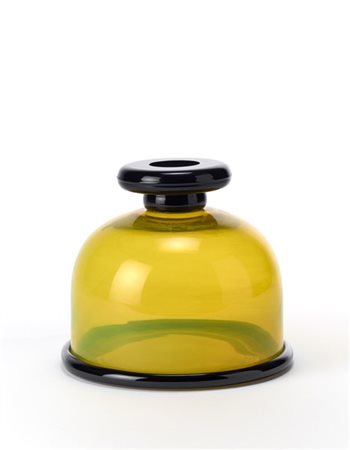 Ettore Sottsass Vaso modello "Moceniga". Produzione Vistosi, Murano, 1977. Vetro