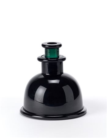 Ettore Sottsass Vaso modello "Basilissa". Probabile produzione Vistosi, Murano,