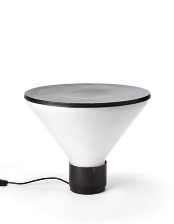 Gregotti Associati Lampada da tavolo modello "Figura". Produzione Fontana Arte,