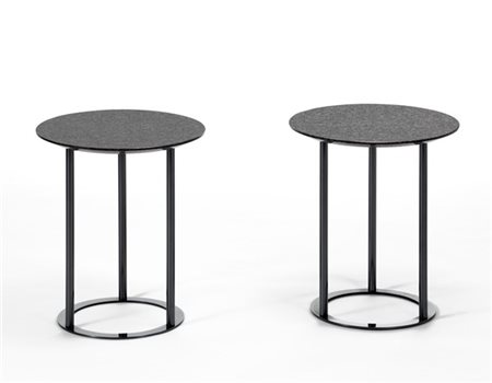 Laura Griziotti Coppia di tavolini tondi. Produzione Arflex, Italia, 1981. Strut