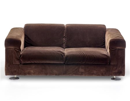 Valeria Borsani e Alfredo Bonetti Divano a due posti modello "D120". Produzione