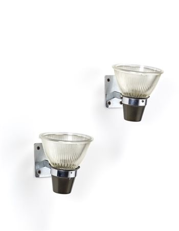 Ignazio Gardella e Corrado Corradi Dell'Acqua Coppia di lampade da parete modell