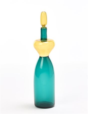 Venini Bottiglia con tappo della serie "Gio Ponti ". Murano, 1982. Vetro traspar