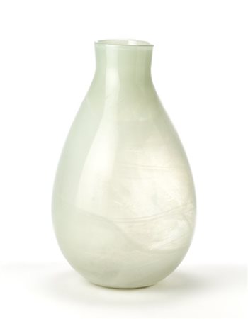 Poliarte Grande vaso in vetro trasparente incolore e lattimo. Verona, anni '70.